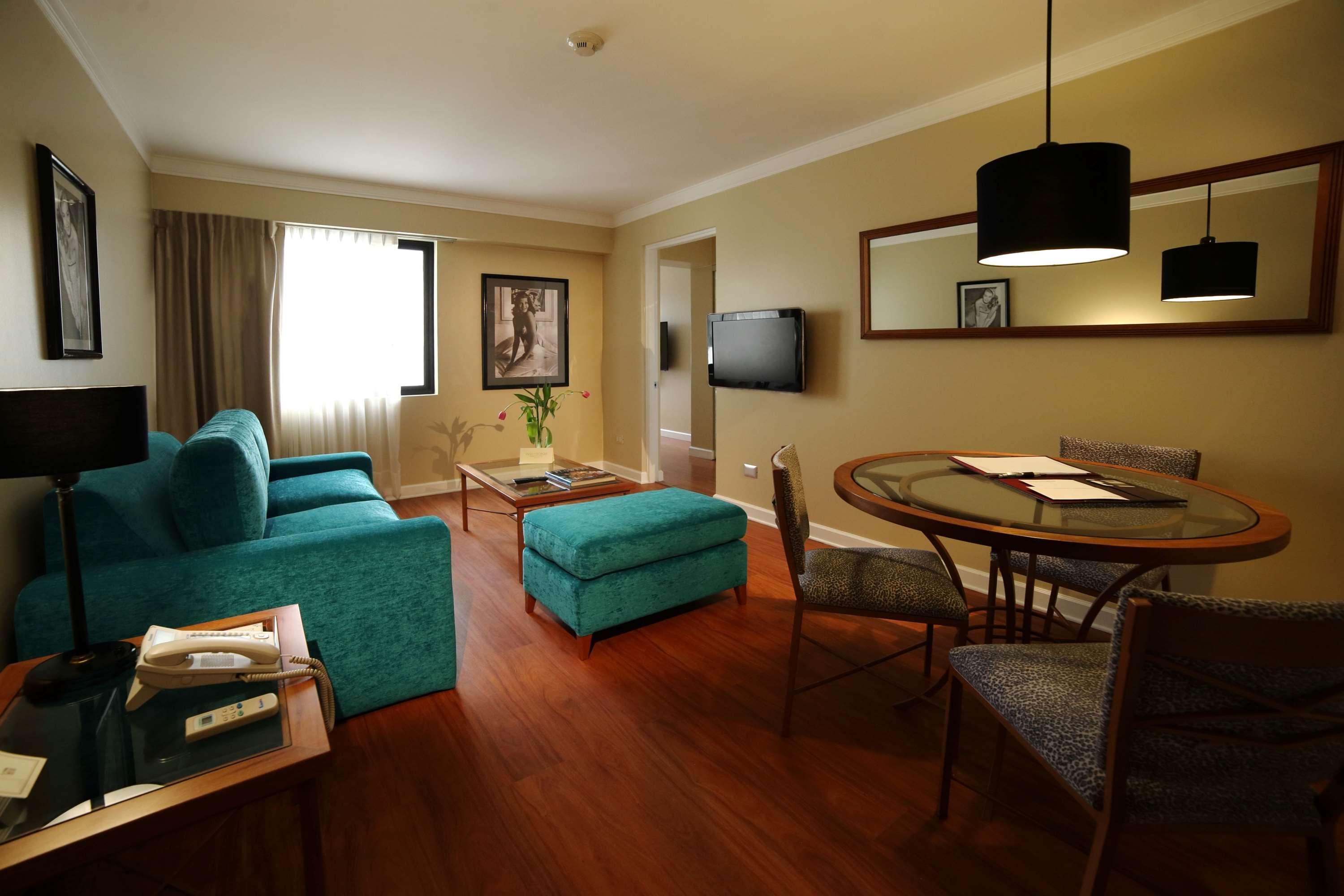 Radisson Hotel Plaza Del Bosque 利马 外观 照片