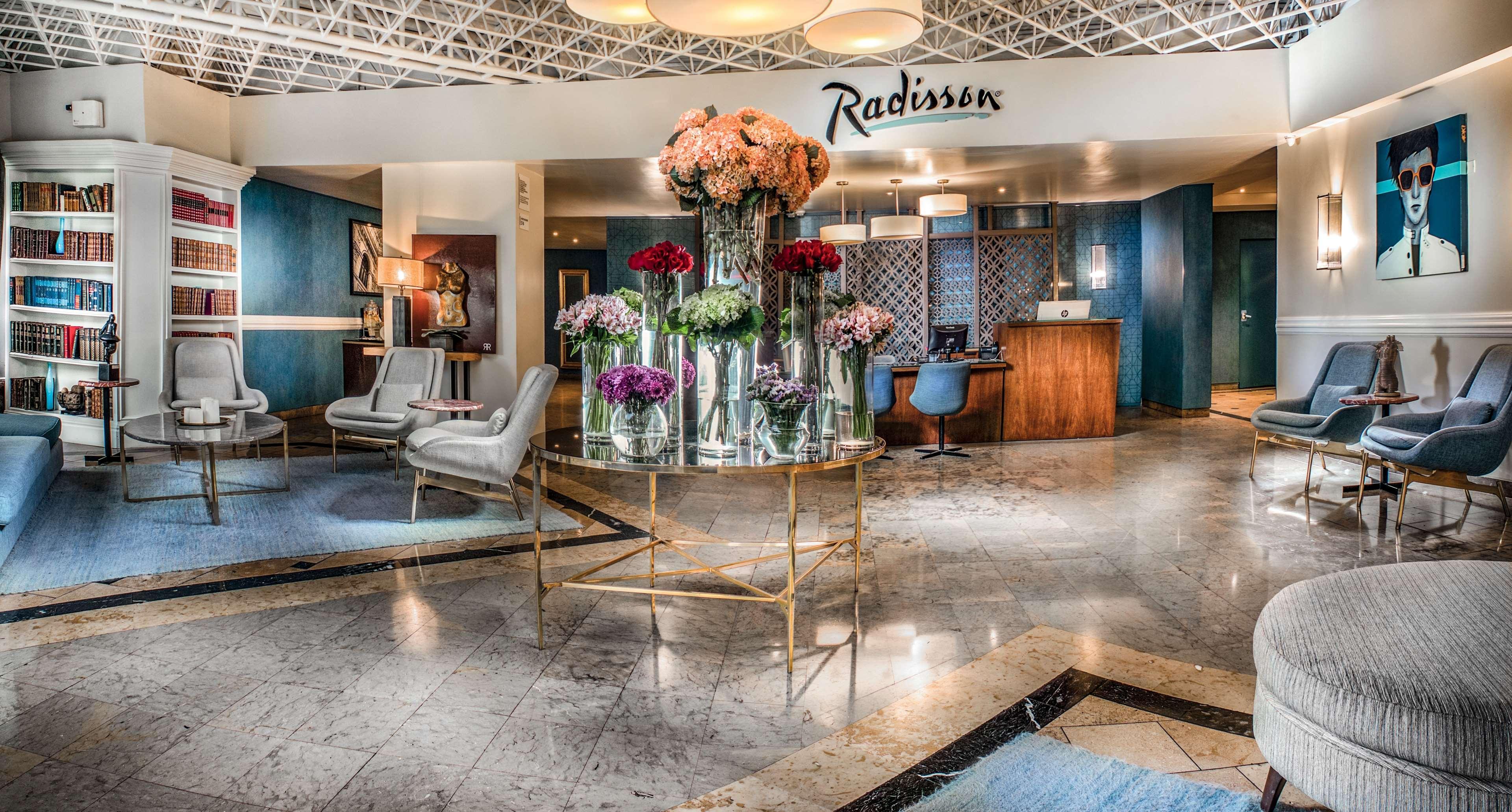 Radisson Hotel Plaza Del Bosque 利马 外观 照片